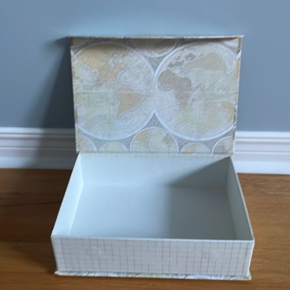 Magnetic storage/organization box - Picture 3 of 3